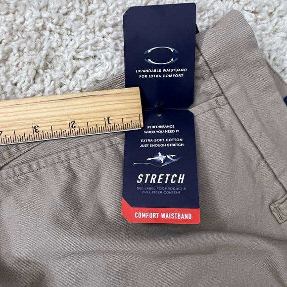 Men’s Chaps Size 38 Flat Front Stretch Khaki Shorts NWT - Picture 4 of 6